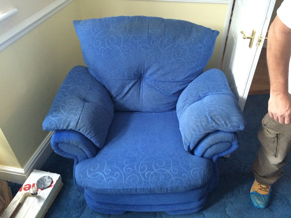 fauteuil avant le nettoyage